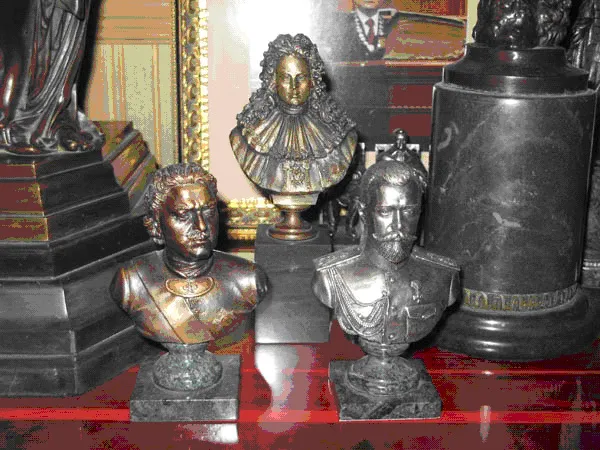 Петро II, Меньшиков та Микола II